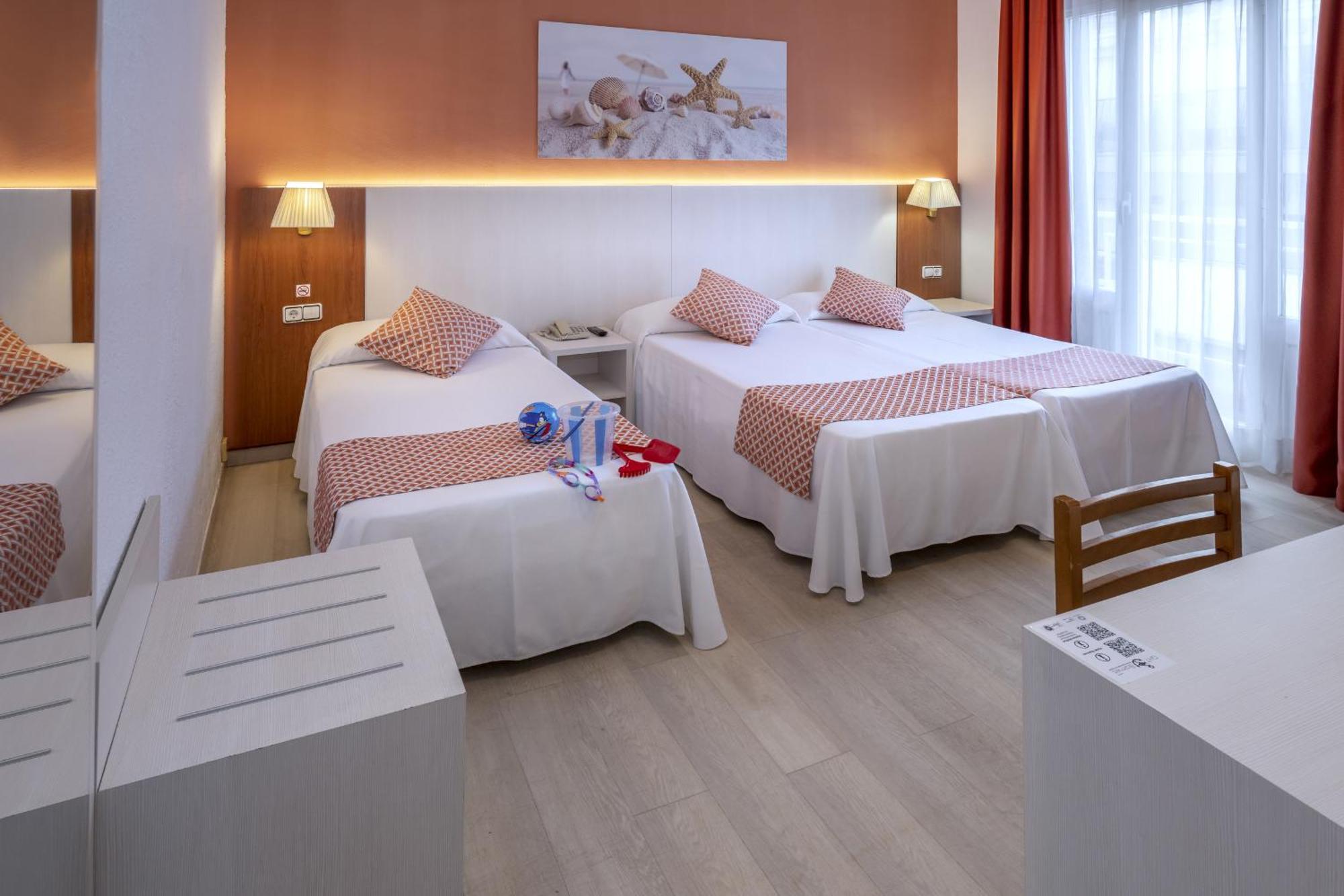 Ght Balmes, Hotel-Aparthotel&Splash Calella Exterior photo